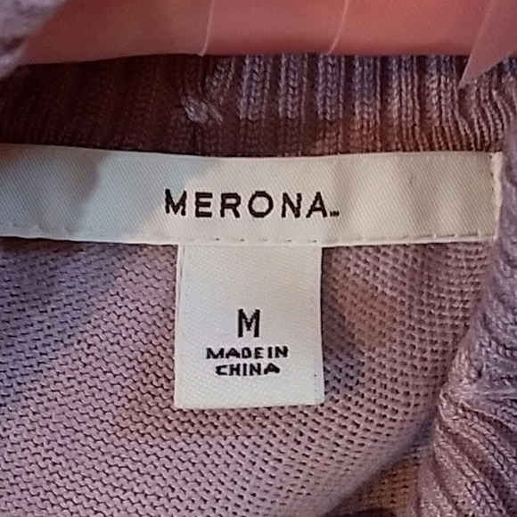 Sweater - Picture 4 of 4